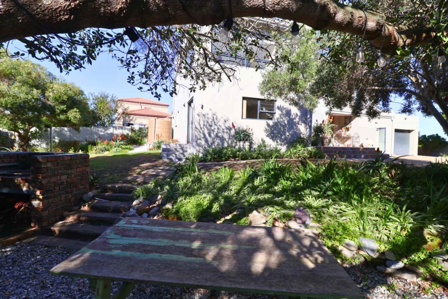 4 Bedroom Property for Sale in Vermont Western Cape